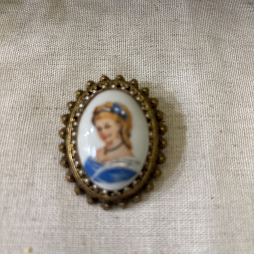 Vintage limoges cameo brooch - limoges,