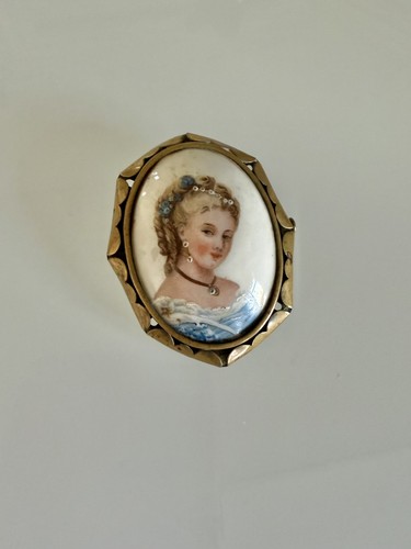 Limoges gold tone portrait - gold,