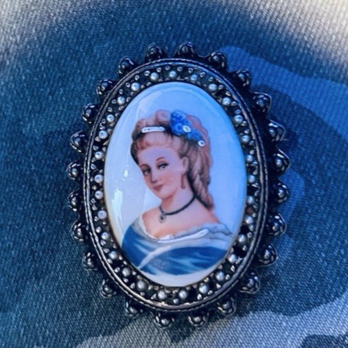 Vintage limoges france lady - vintage,