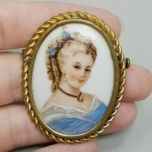 Vintage lady blue - in,