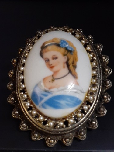 Limoges brooch cameo style - limoges,