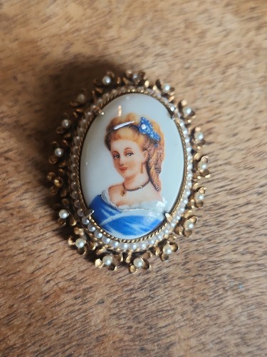 Signed limoges victorian - signed,